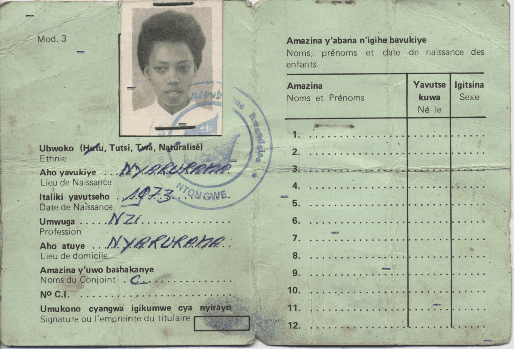 Rwandan identity document with personal details.